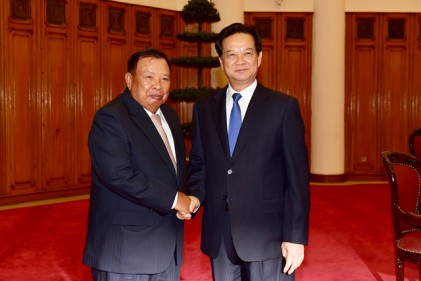 Thủ tướng Nguyễn Tấn Dũng tiếp Phó Chủ tịch nước CHDCND Lào 