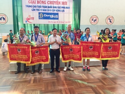 Giải Bóng chuyền hơi trung cao tuổi toàn quốc, lần thứ VI năm 2019, Cúp Động Lực khu vực phía Nam