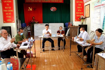 Những cách làm sáng tạo trong mùa dịch ở Câu lạc bộ Liên thế hệ tự giúp nhau thôn Đan Hội
