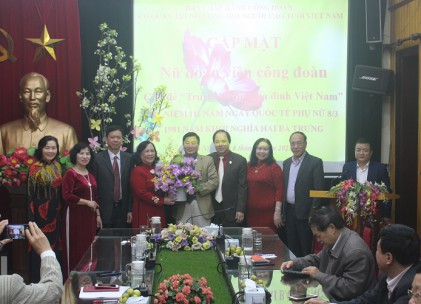 Công đoàn Cơ quan Trung ương Hội NCT Việt Nam gặp mặt nữ đoàn viên công đoàn nhân kỷ niệm 111 năm Ngày Quốc tế phụ nữ 8/3 và 1981 năm khởi nghĩa Hai Bà Trưng